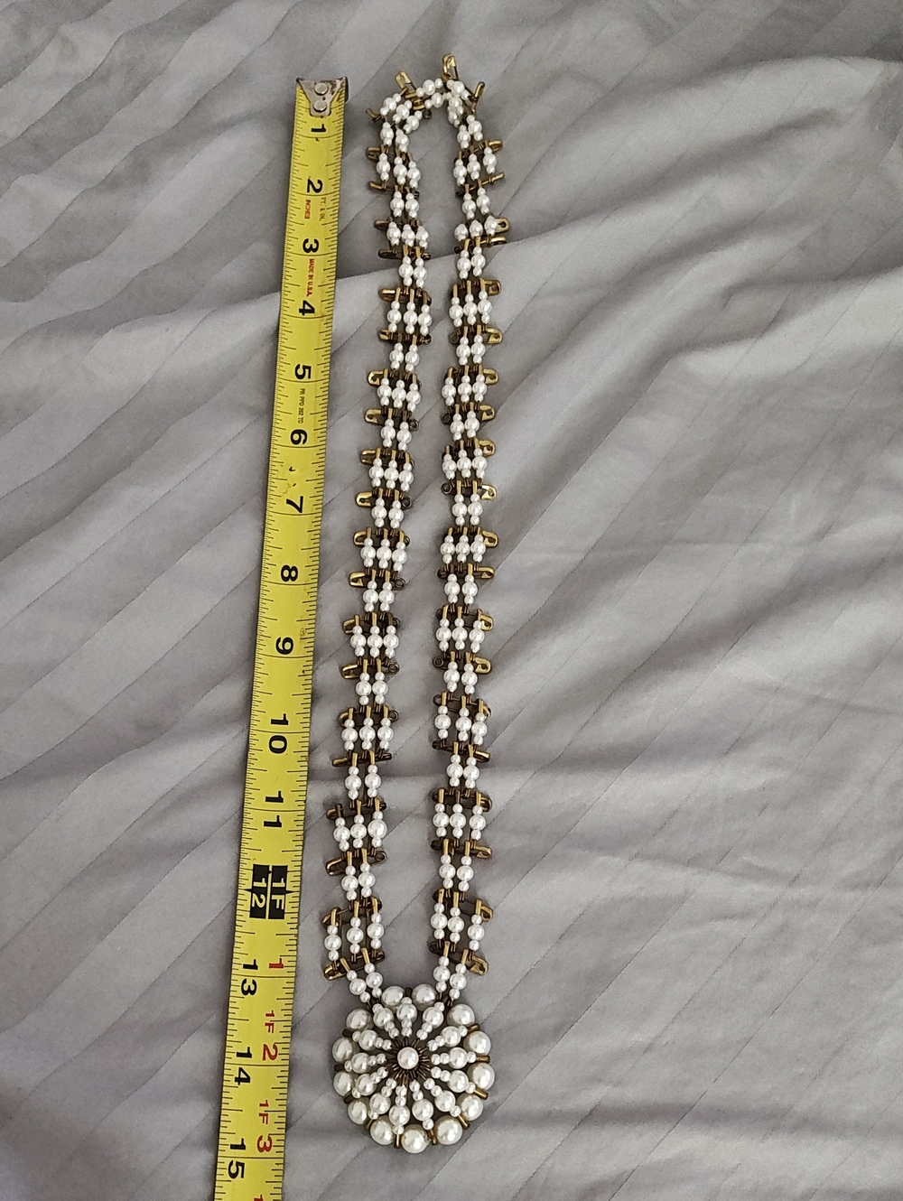 Gold and White Beaded Floral Pendant Necklace - Women Jewelry